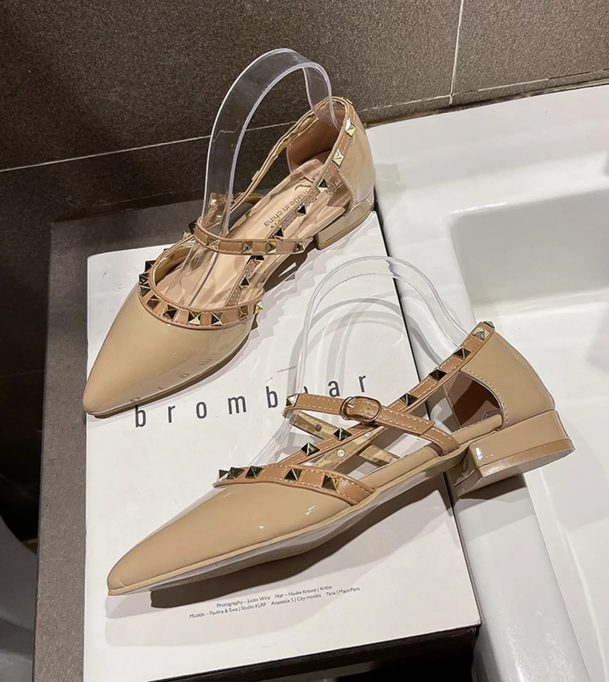 2022 scarpe da donna di marca punta a punta tacchi bassi sandali moda donna rivetto causale scarpe eleganti donna tacchi spessi