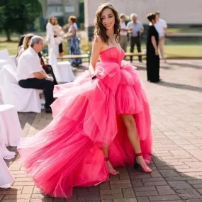 Affascinanti abiti da festa in tulle gonfi rosa caldo con scollo a cuore abiti da ballo alti e bassi con lacci e cravatte a stra