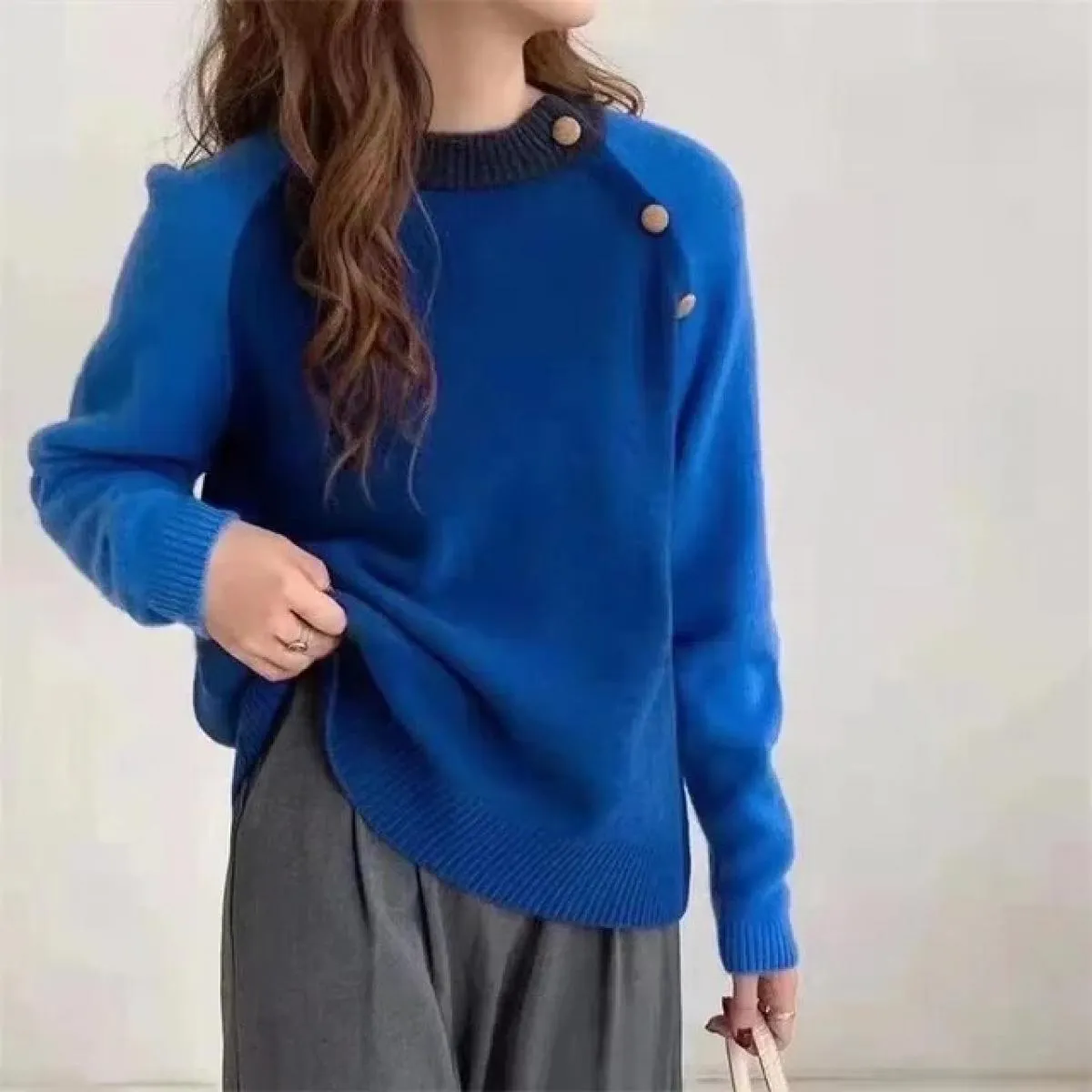 New Klein Blu Maglione Donna Pullover Lavorato a maglia Abbigliamento Autunno Top Retro O Collo Manica lunga Bottoni Maglione do