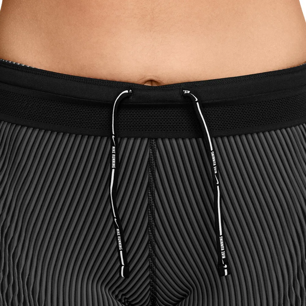 Nike Dri-FIT ADV Aeroswift 5 Pollice per donna Pantaloncini - FA24